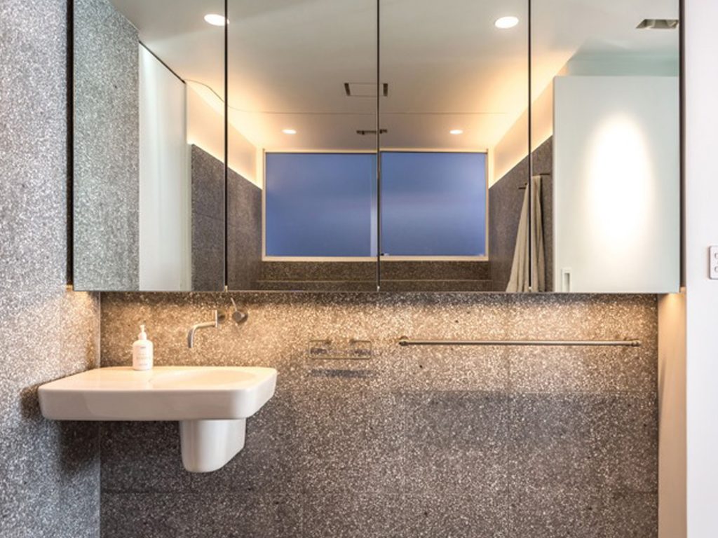 DECORATIVE MIRRORS